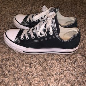 Black chuck taylor converse